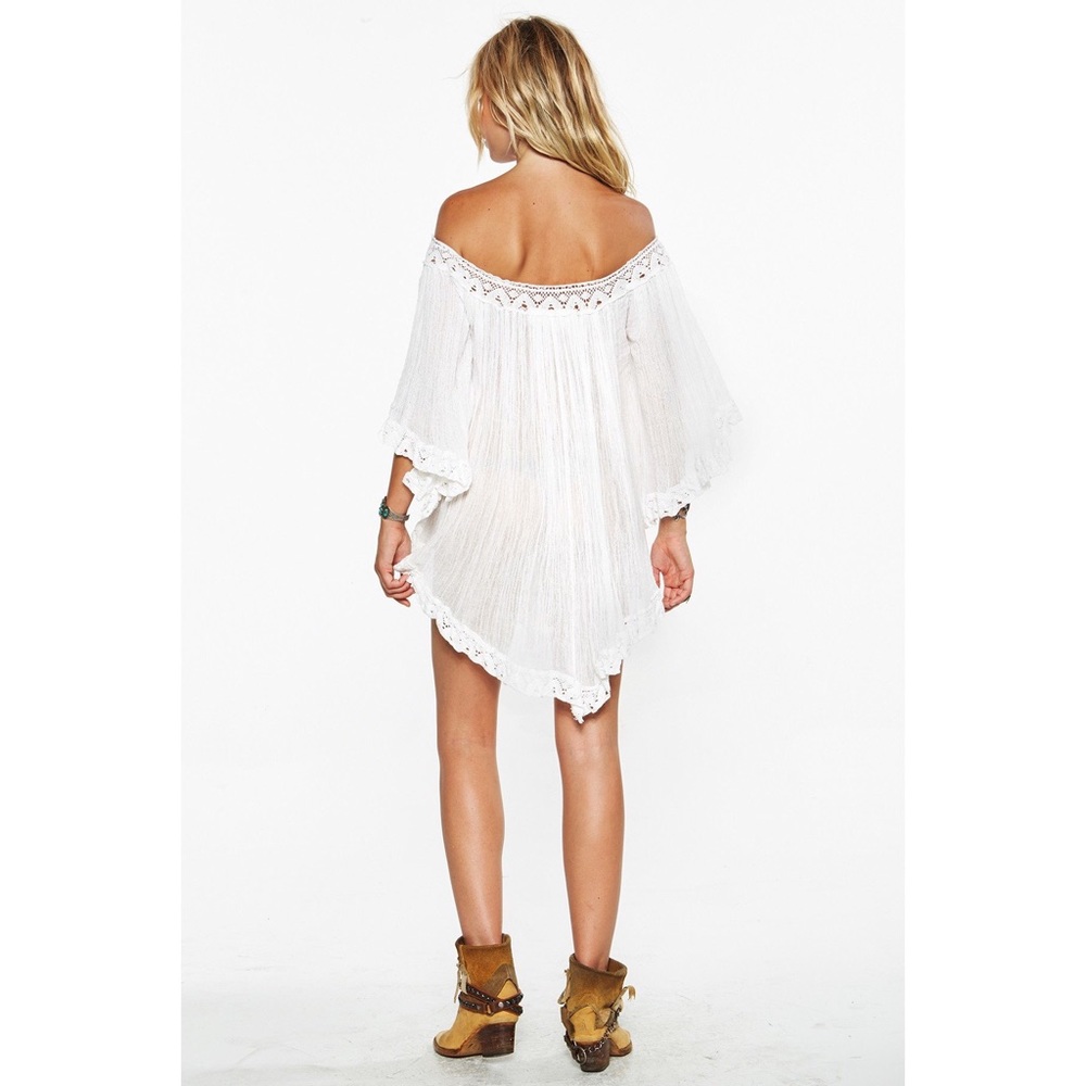 Jen’s Pirate Booty Wild Flower Tunic in White